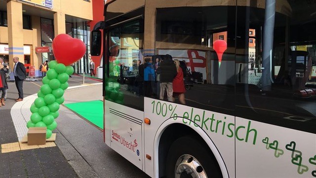 Formele ingebruikname elektrische bus Amersfoort 